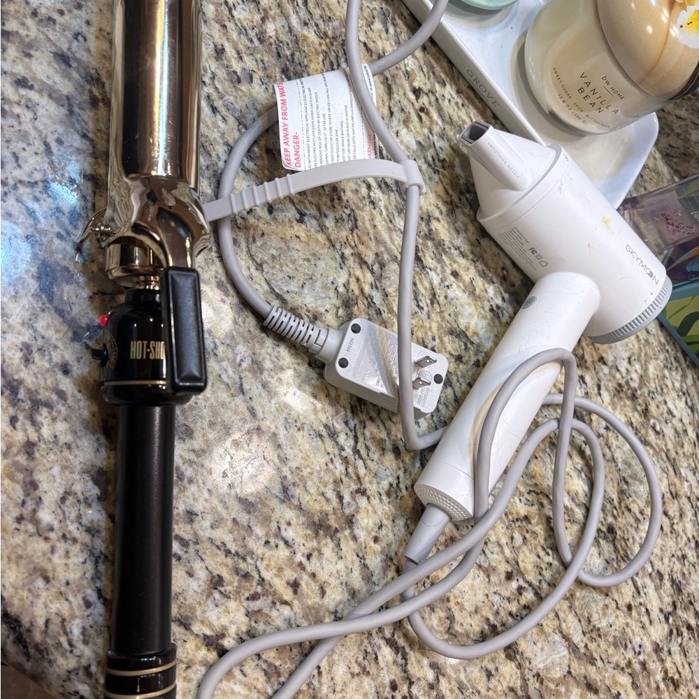 2 hair tools.